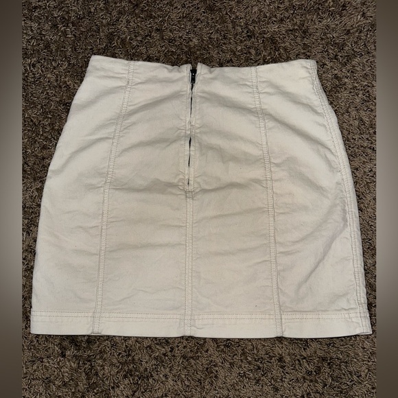 Free People White Velvet Short Skirt. - Picture 2 of 3